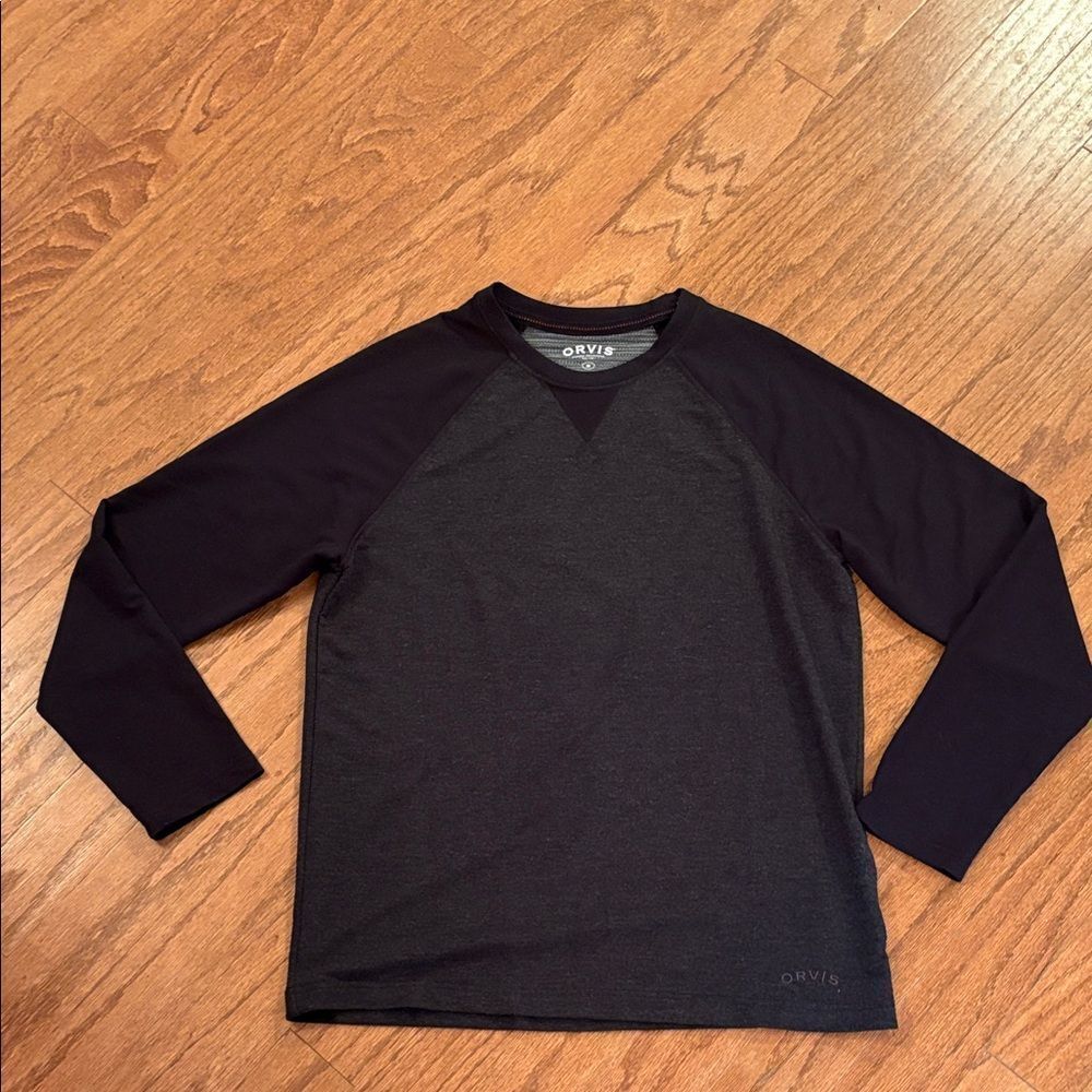 Orvis size medium very soft shirt 50% rayon 45% polyester 5% spandex
